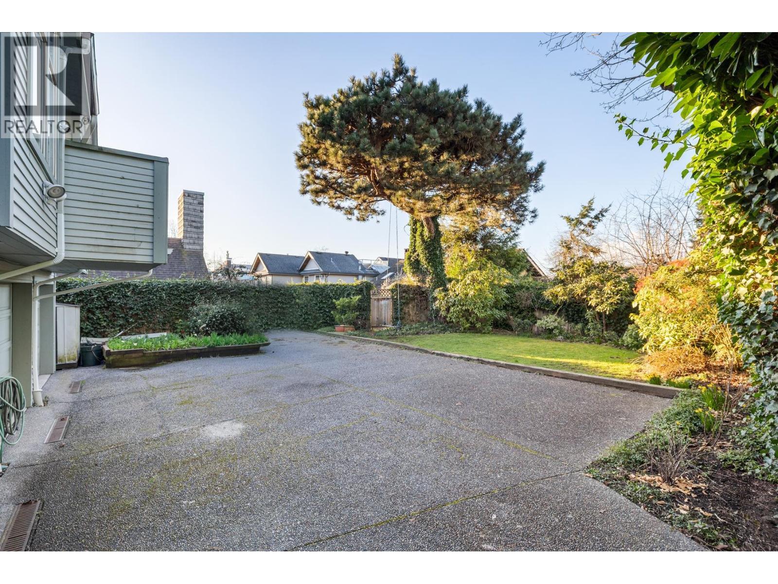 2723 W 1st Avenue, Vancouver, British Columbia  V6K 1H2 - Photo 38 - R3100726