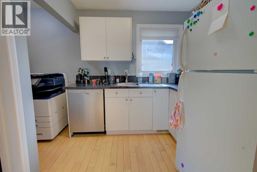 4610 48 Avenue, Red Deer, Alberta  T4N 3S9 - Photo 23 - A2262744