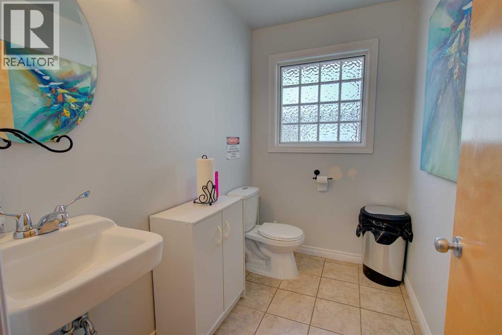 4610 48 Avenue, Red Deer, Alberta  T4N 3S9 - Photo 19 - A2262744