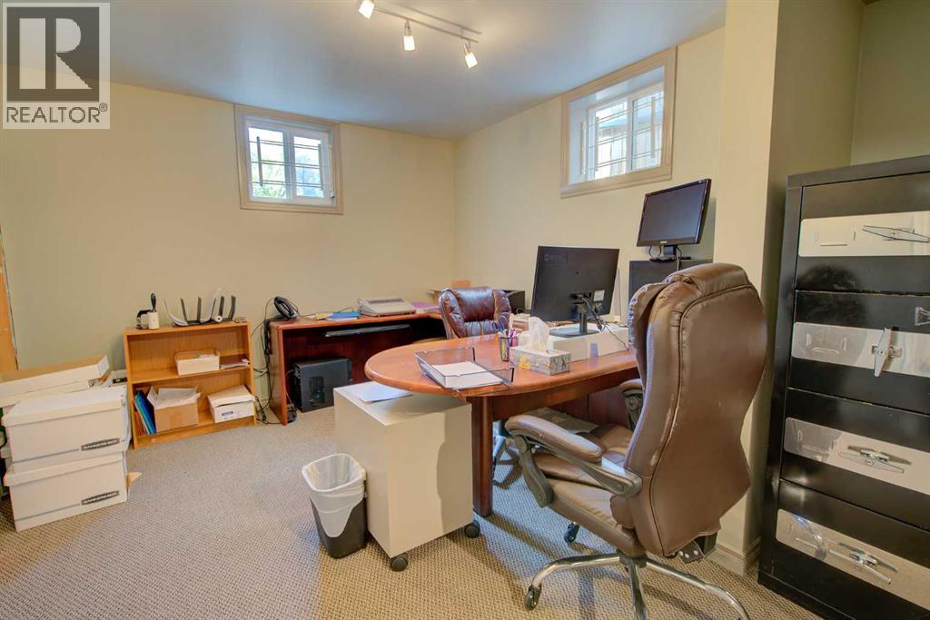 4610 48 Avenue, Red Deer, Alberta  T4N 3S9 - Photo 34 - A2262744