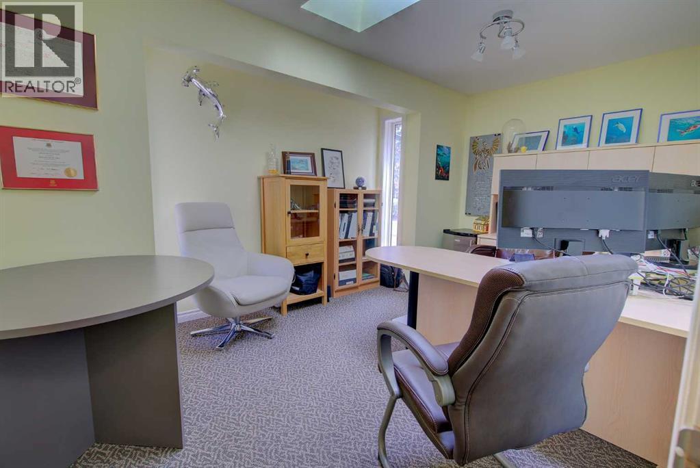 4610 48 Avenue, Red Deer, Alberta  T4N 3S9 - Photo 32 - A2262744