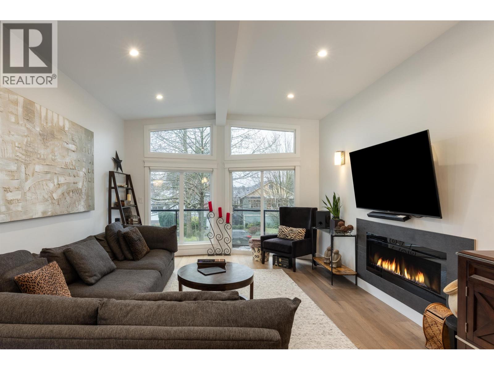 6360 Sophia Street, Vancouver, British Columbia  V5W 2W6 - Photo 3 - R3100705