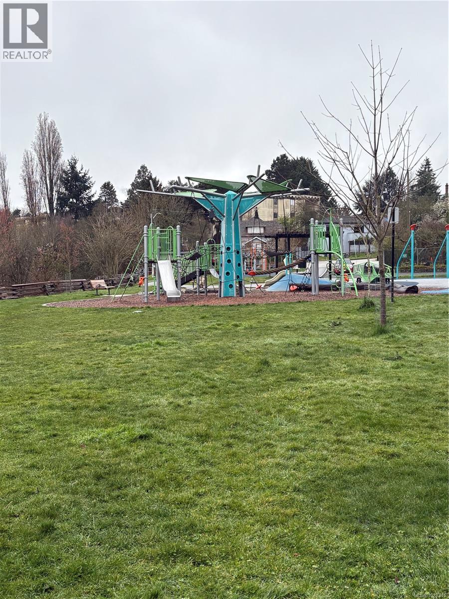 3135 Washington Ave, Victoria, British Columbia  V9A 1P8 - Photo 6 - 1028341