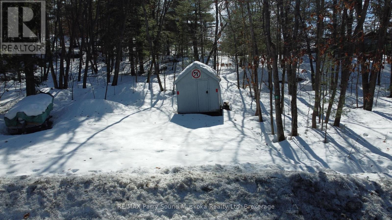 48 Ridgeway Drive, Carling, Ontario  P0G 1G0 - Photo 5 - X12892772