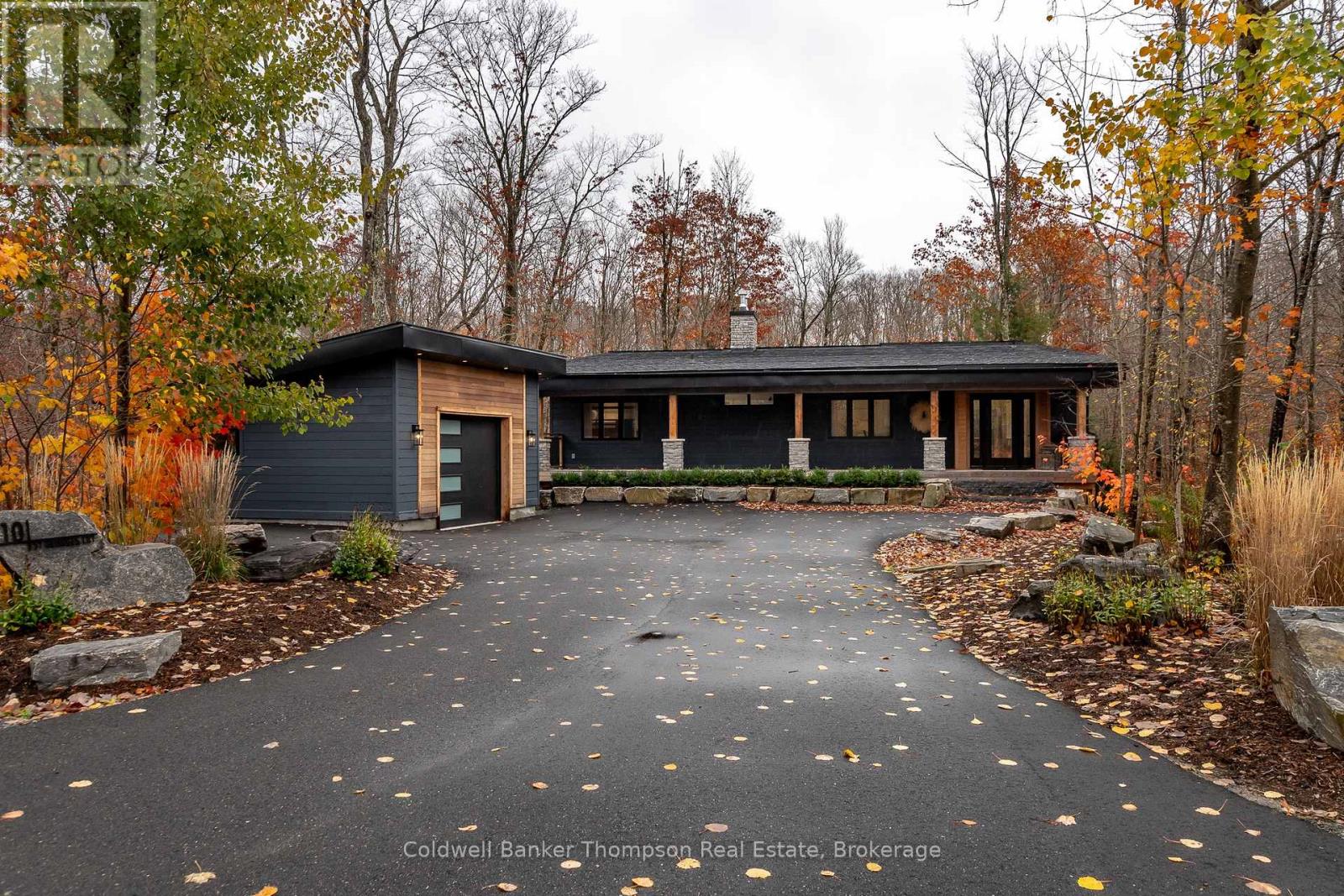 10 St George's Court, Huntsville, Ontario  P1H 1B1 - Photo 3 - X12892896