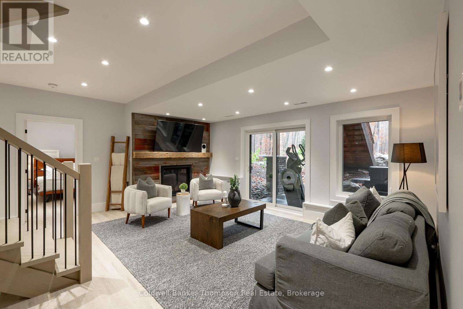 10 St George's Court, Huntsville, Ontario  P1H 1B1 - Photo 35 - X12892896