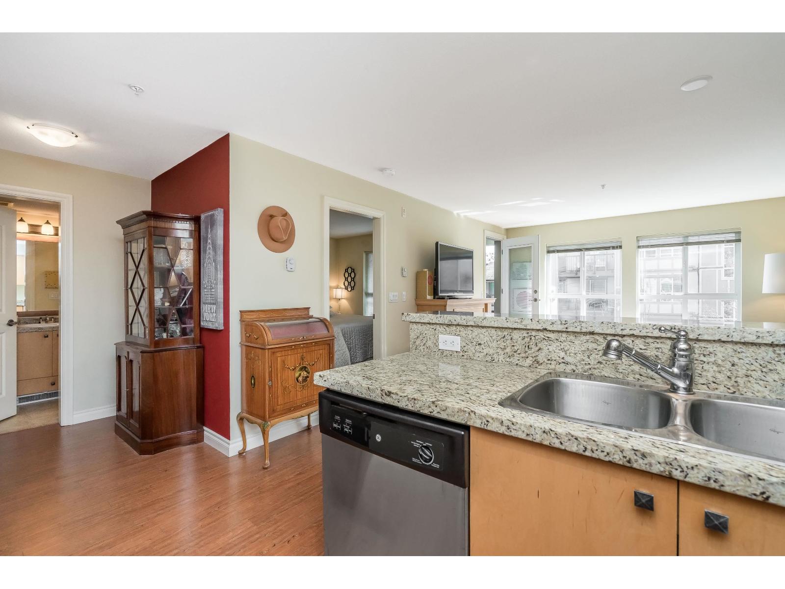 412 8717 160 Street, Surrey, British Columbia  V4N 5X7 - Photo 7 - R3078470