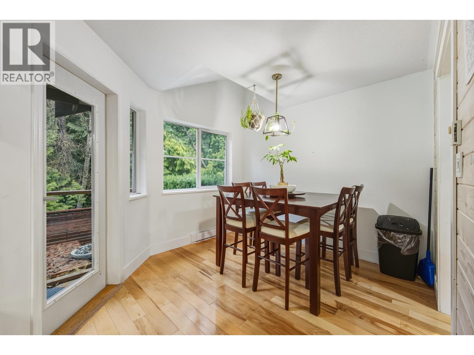 2 38247 Westway Avenue, Squamish, British Columbia  V8B 0L6 - Photo 16 - R3096298