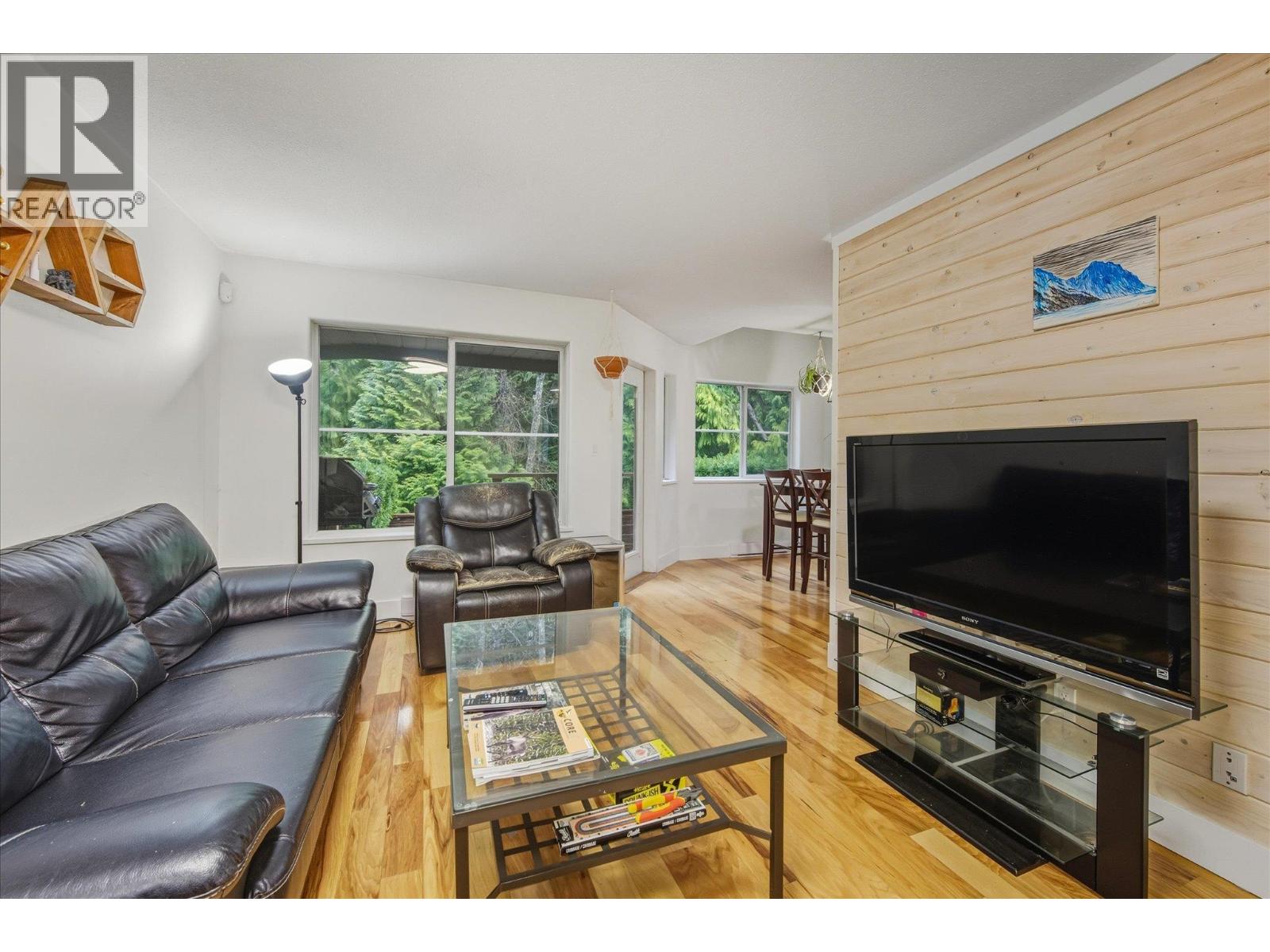 2 38247 Westway Avenue, Squamish, British Columbia  V8B 0L6 - Photo 22 - R3096298