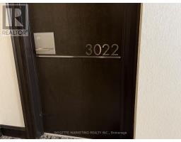 25 THE ESPLANADE, Toronto, Ontario