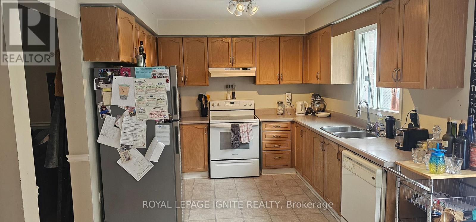 5 Yorkville Drive, Clarington, Ontario  L1E 2A8 - Photo 2 - E12892824