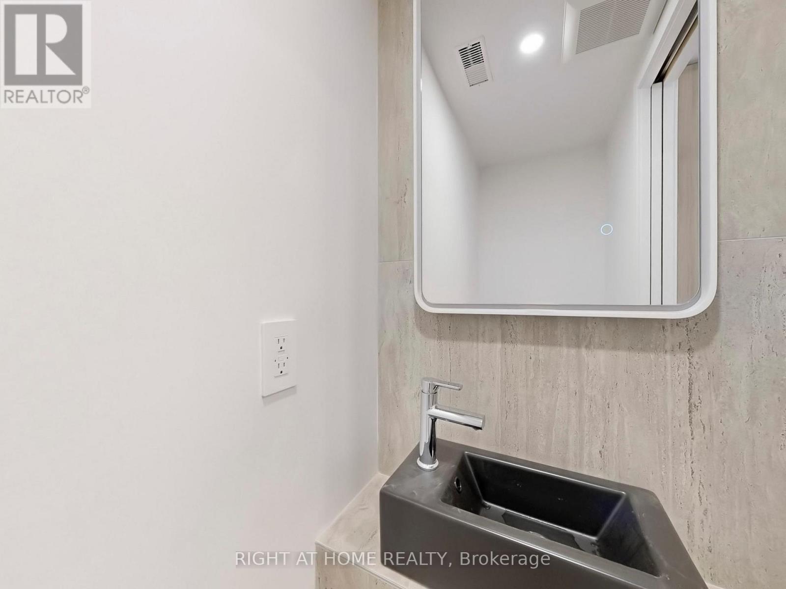 2 - 14 Salem Avenue, Toronto, Ontario  M6H 3C1 - Photo 17 - W12864664