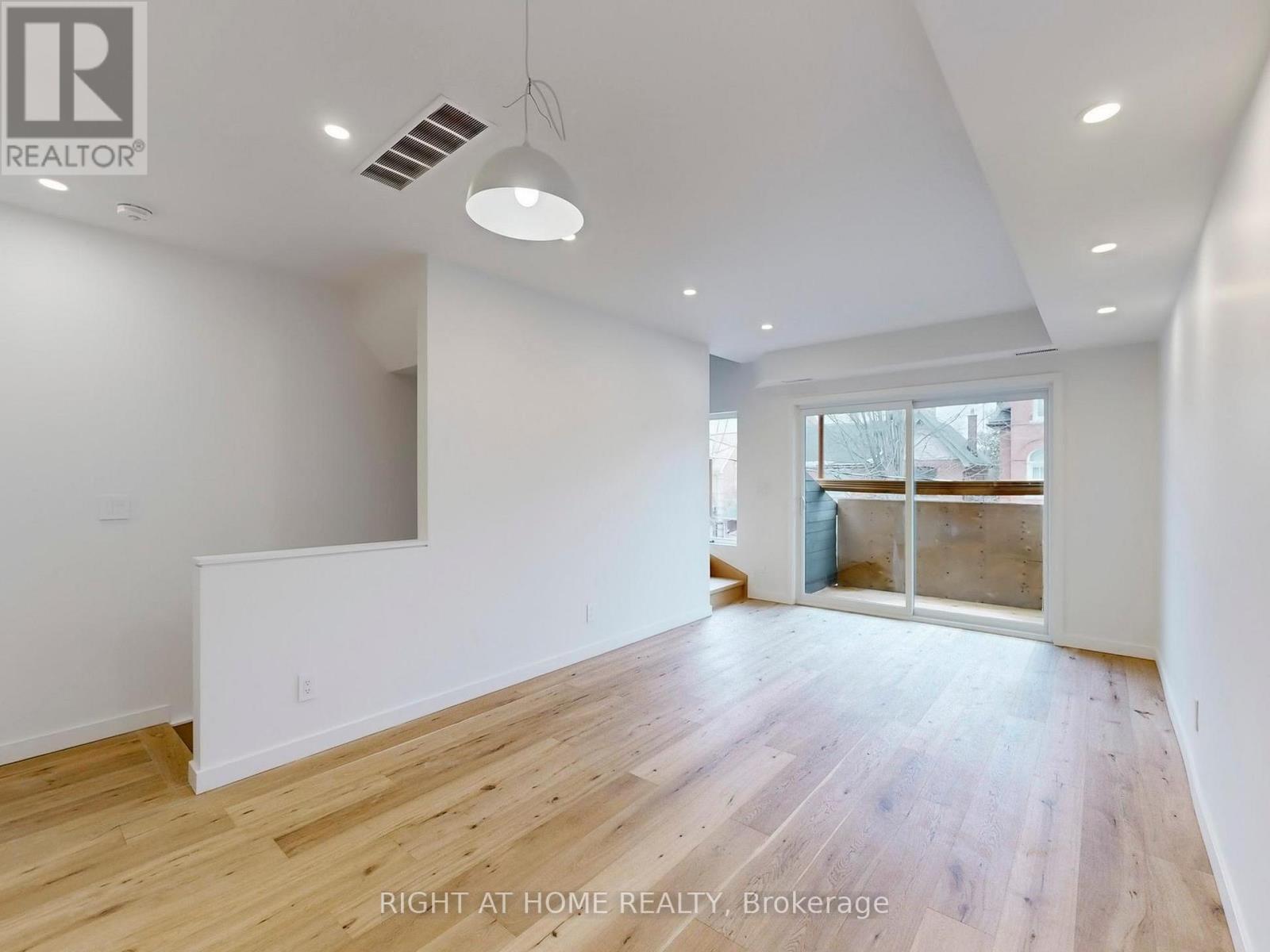 2 - 14 Salem Avenue, Toronto, Ontario  M6H 3C1 - Photo 7 - W12864664