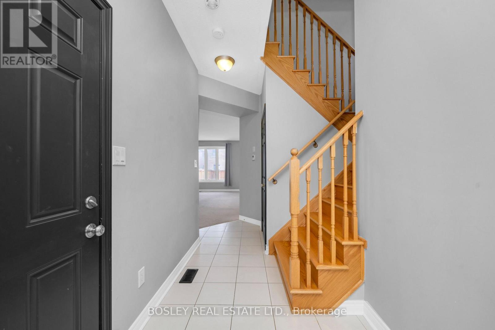 24 Schwalm Crescent, New Tecumseth, Ontario  L0G 1W0 - Photo 4 - N12892810