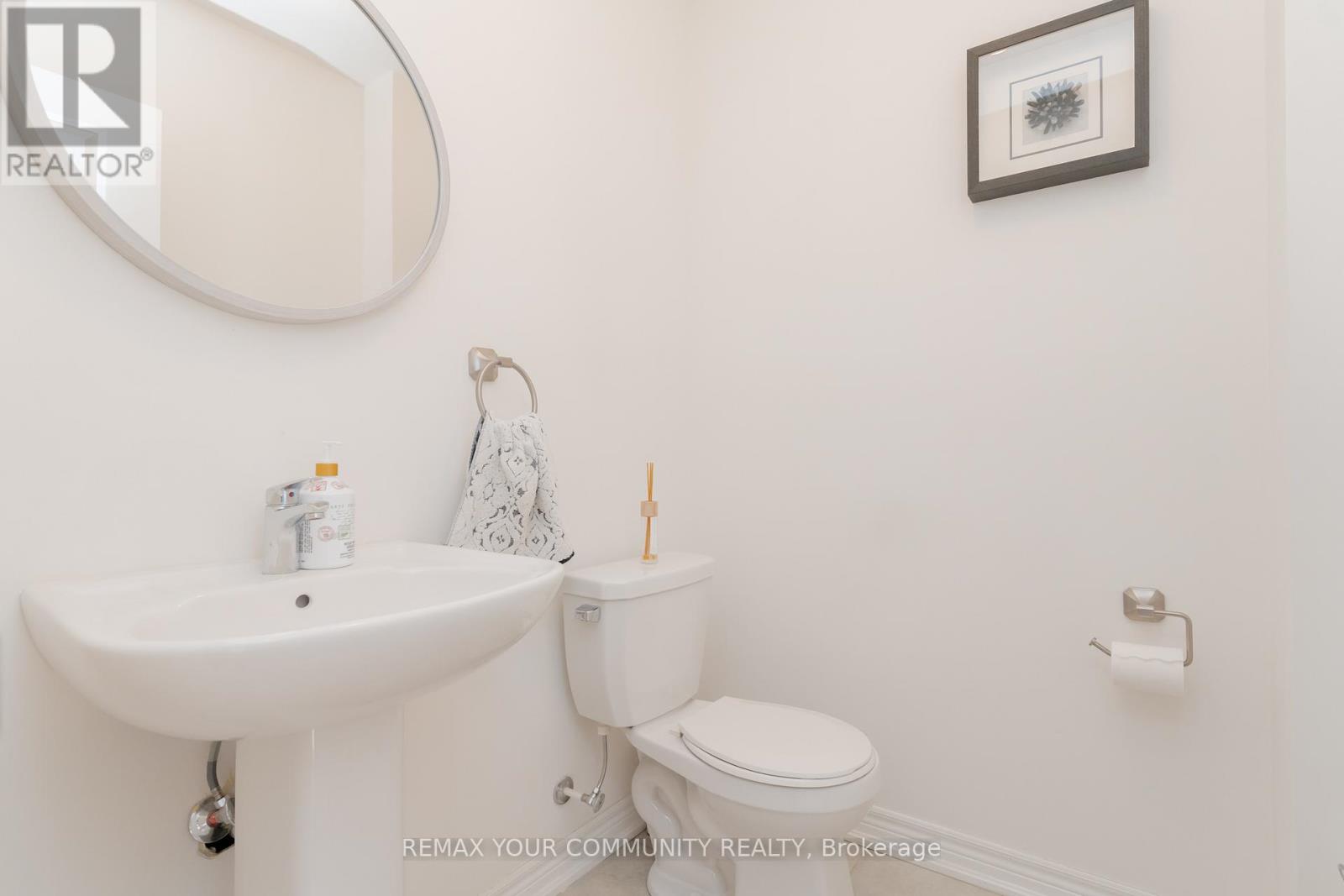 12 Globemaster Lane, Richmond Hill, Ontario  L4E 1H3 - Photo 13 - N12892914