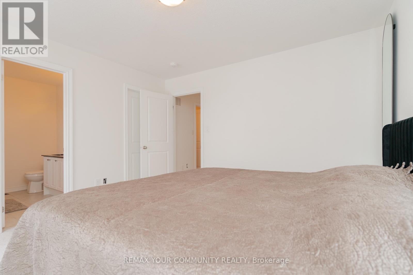 12 Globemaster Lane, Richmond Hill, Ontario  L4E 1H3 - Photo 21 - N12892914