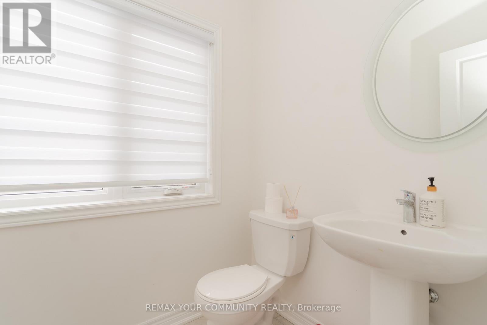 12 Globemaster Lane, Richmond Hill, Ontario  L4E 1H3 - Photo 37 - N12892914