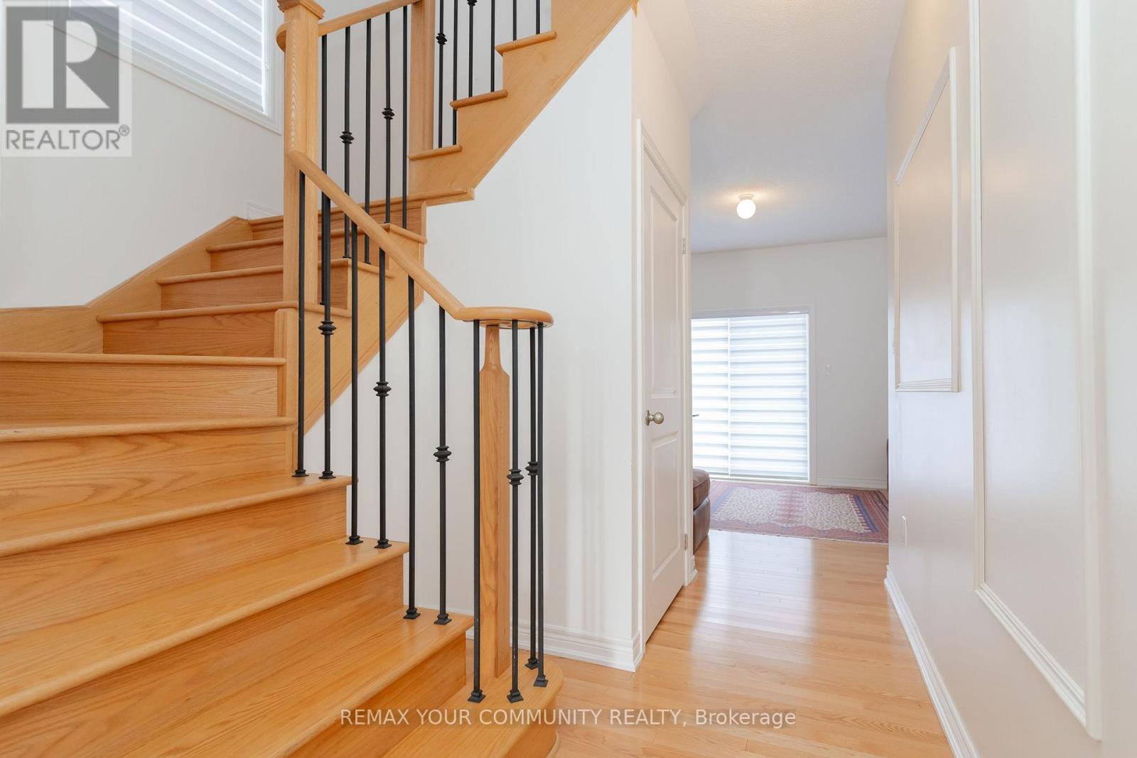 12 Globemaster Lane, Richmond Hill, Ontario  L4E 1H3 - Photo 4 - N12892914