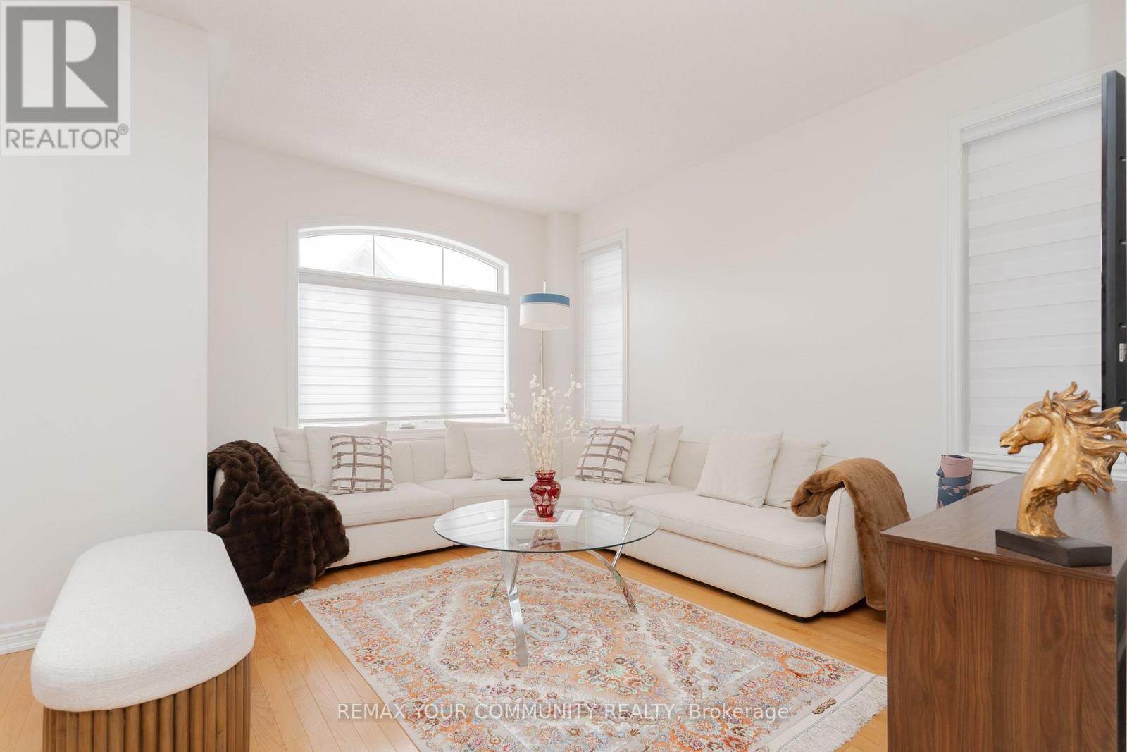 12 Globemaster Lane, Richmond Hill, Ontario  L4E 1H3 - Photo 5 - N12892914