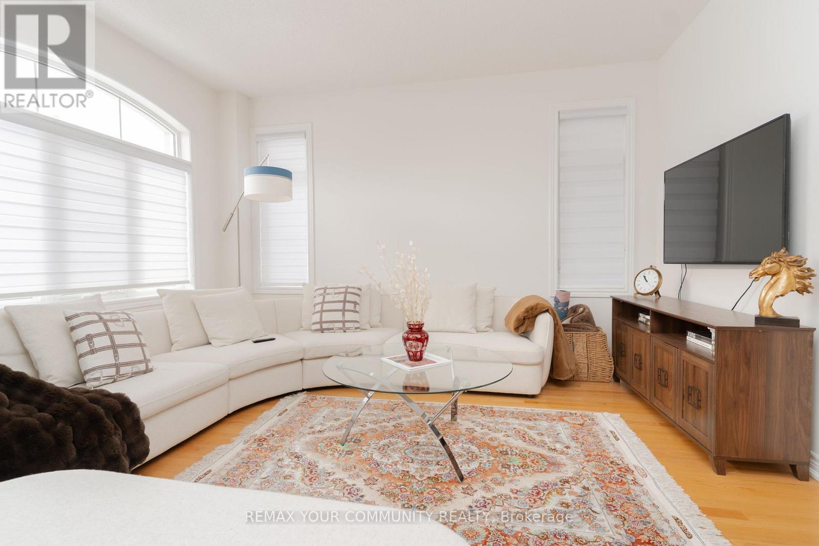 12 Globemaster Lane, Richmond Hill, Ontario  L4E 1H3 - Photo 6 - N12892914