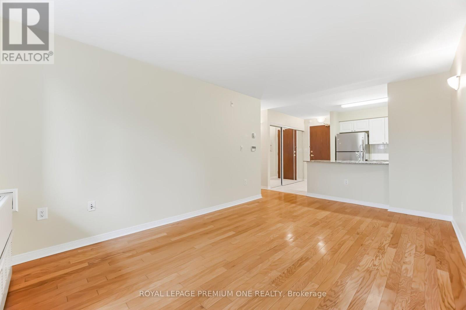 108 - 55 Via Rosedale, Brampton, Ontario  L6R 0V1 - Photo 10 - W12892734