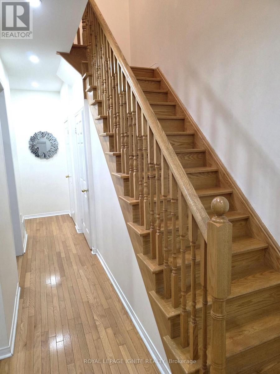 5183 Angel Stone Drive, Mississauga, Ontario  L5M 0L5 - Photo 11 - W12892736