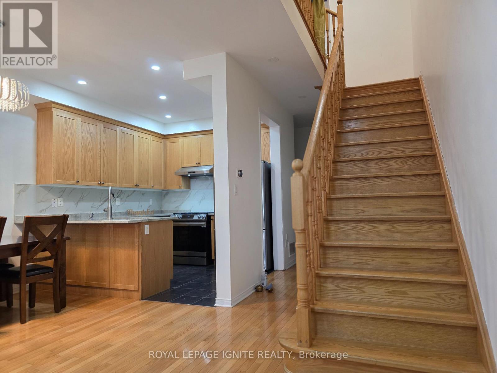 5183 Angel Stone Drive, Mississauga, Ontario  L5M 0L5 - Photo 12 - W12892736