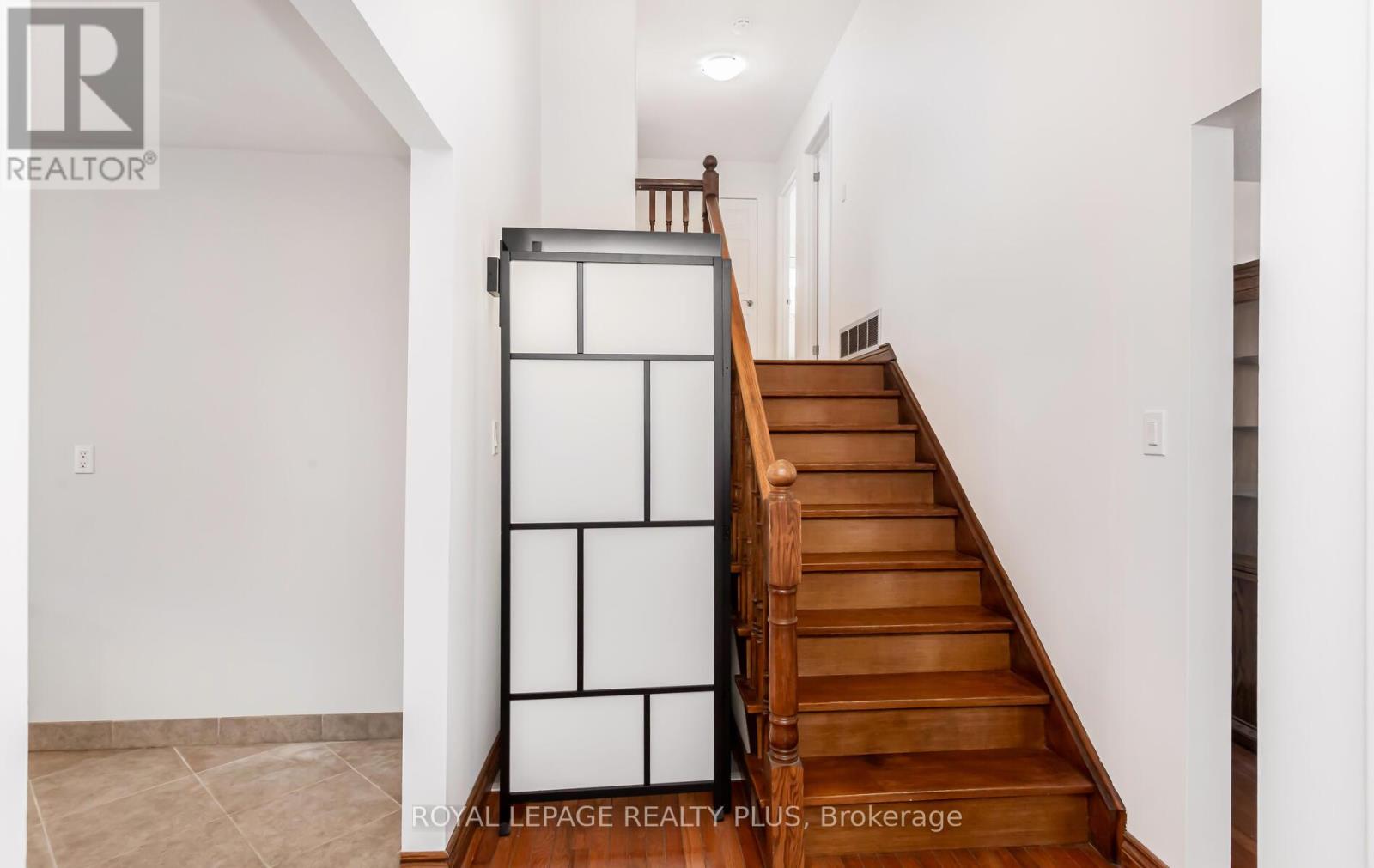 Upper - 2844 Kingsberry Crescent, Mississauga, Ontario  L5B 2K9 - Photo 29 - W12892754