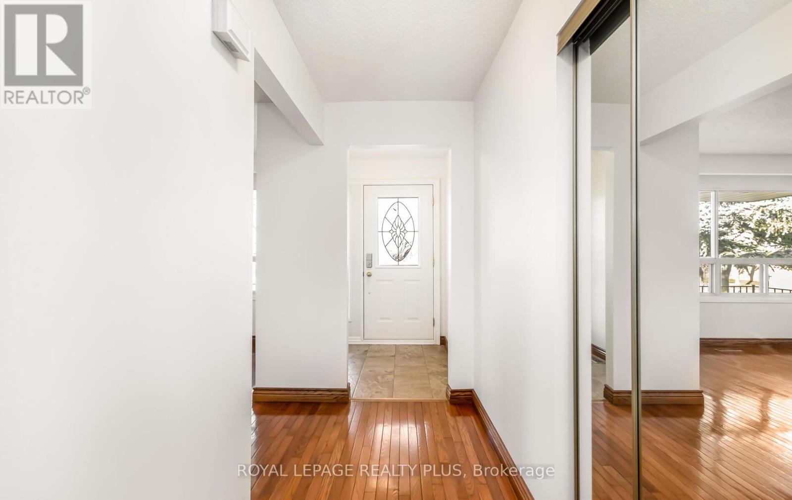 Upper - 2844 Kingsberry Crescent, Mississauga, Ontario  L5B 2K9 - Photo 8 - W12892754