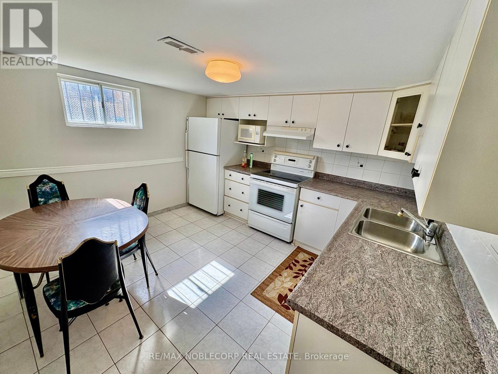 97 Travistock Road, Toronto, Ontario  M3M 2P1 - Photo 8 - W12892874