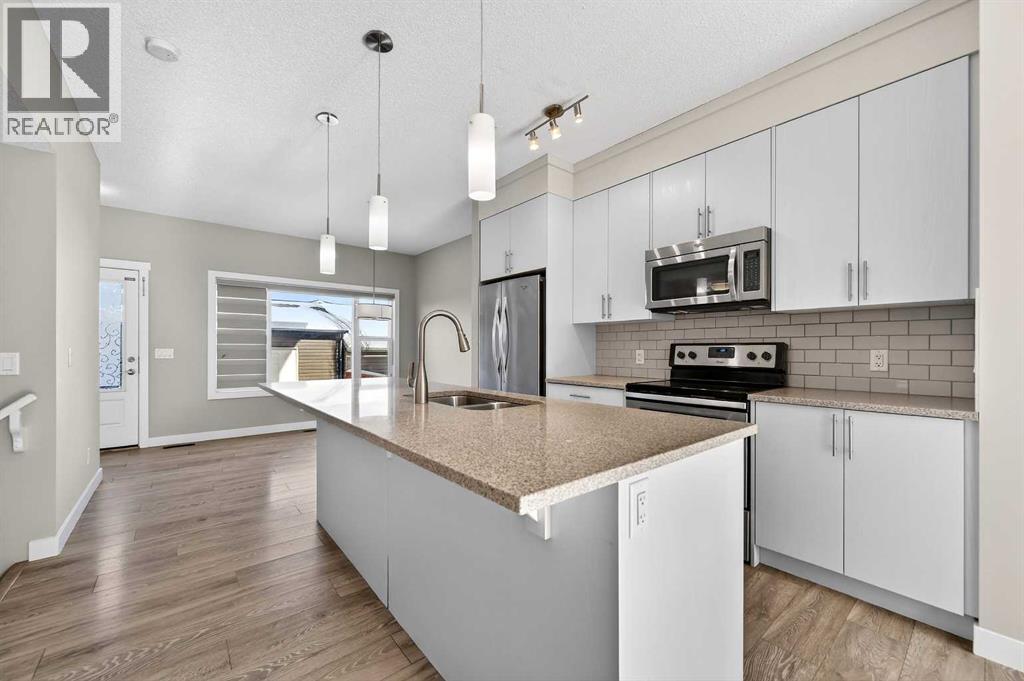 30 Sage Bluff Gate Nw, Calgary, Alberta  T3R 0Y9 - Photo 8 - A2286353