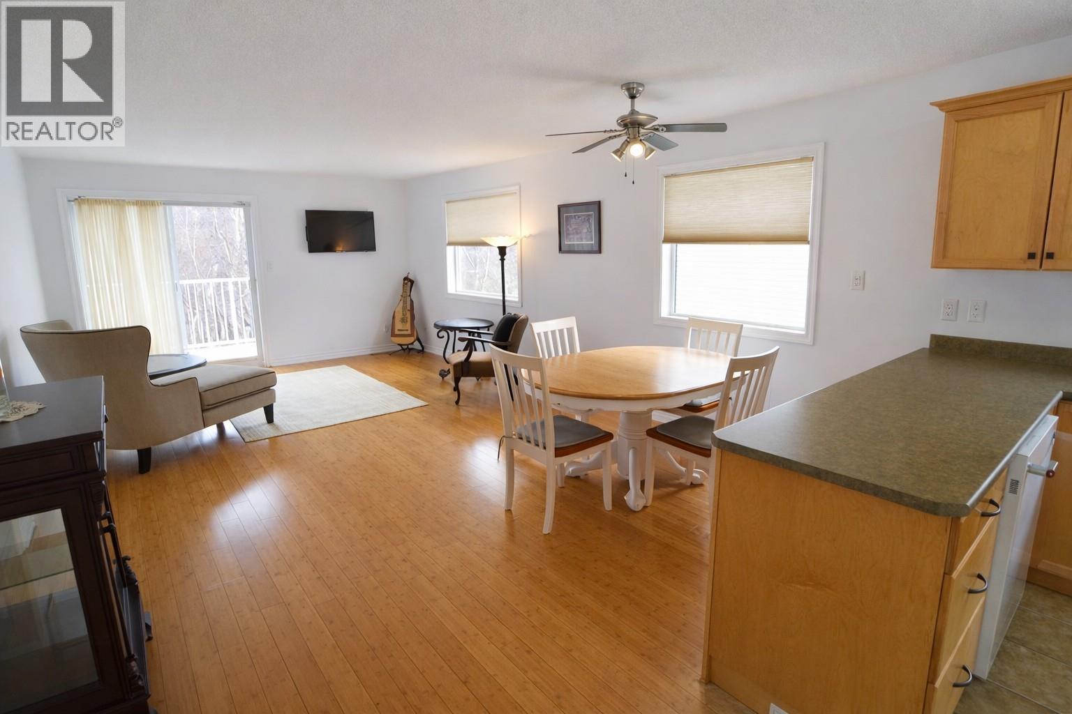 1375 37th Street Unit# 6, Castlegar, British Columbia  V1N 4J5 - Photo 5 - 10379381