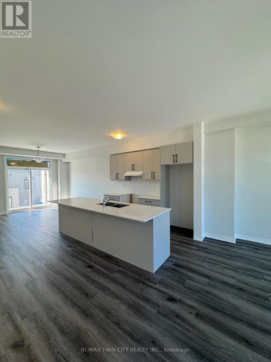 26 - 155 Equestrian Way, Cambridge, Ontario  N3E 0E8 - Photo 12 - X12892718