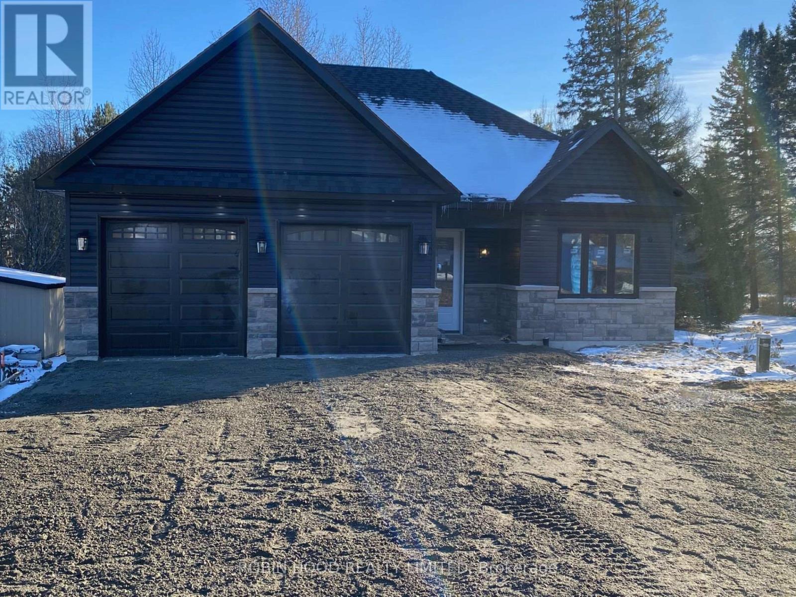 41 QUEEN STREET, Sundridge, Ontario