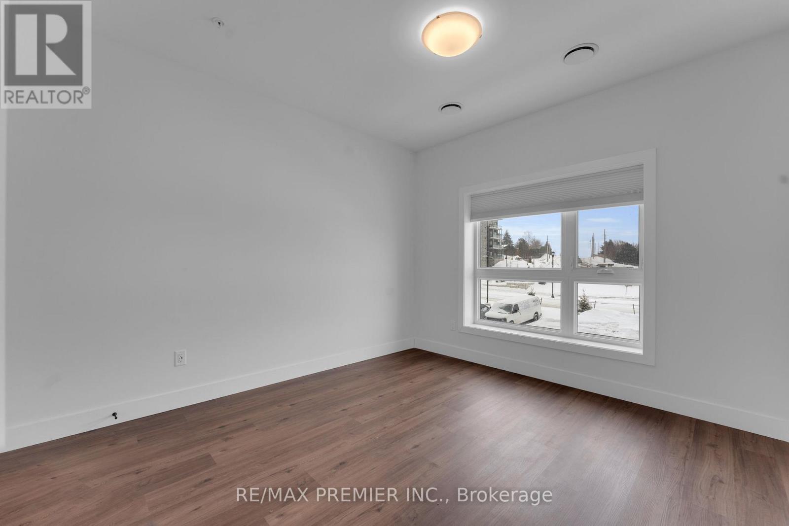 215 - 1000 Lackner Place, Kitchener, Ontario  N2A 0L9 - Photo 23 - X12892812