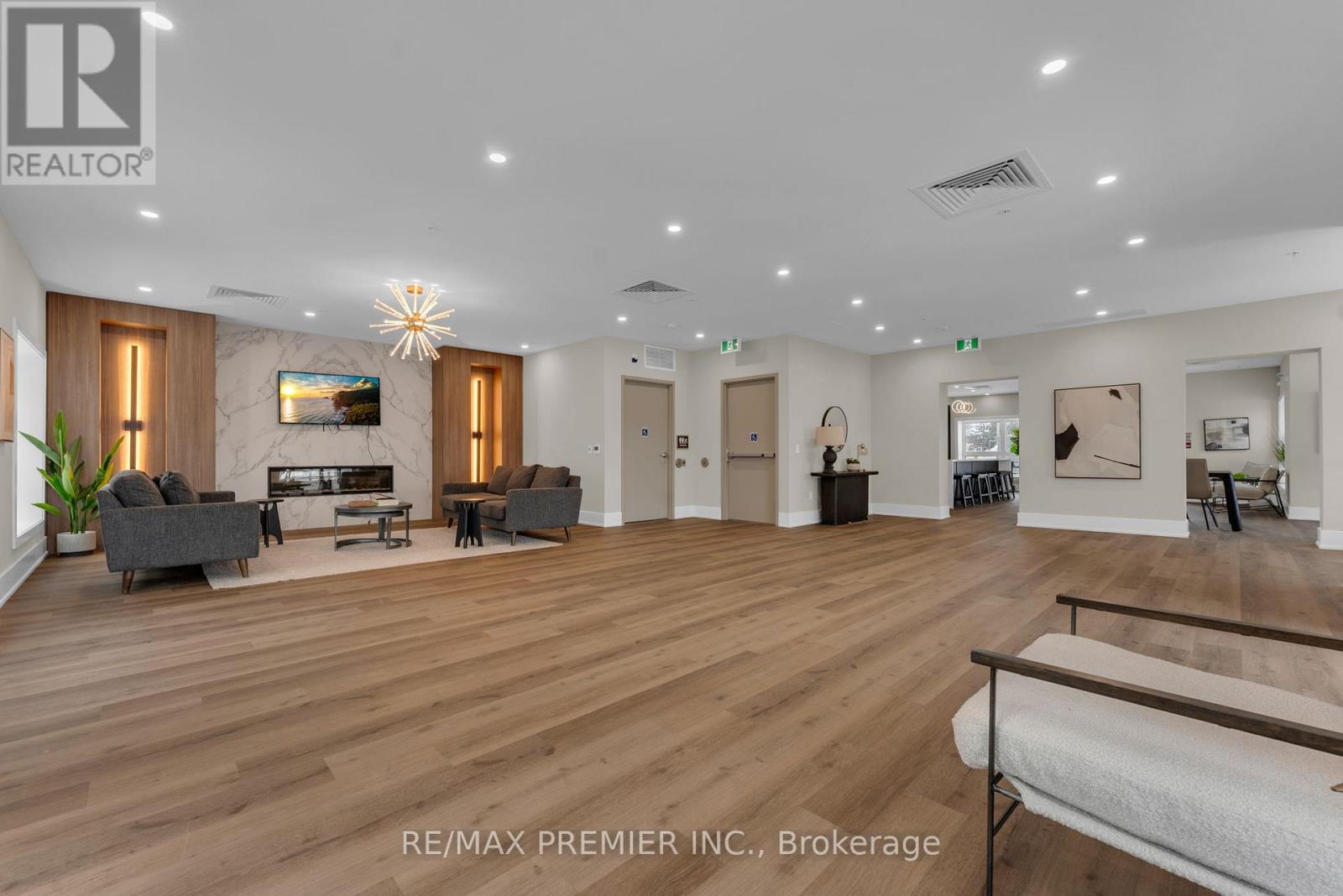 215 - 1000 Lackner Place, Kitchener, Ontario  N2A 0L9 - Photo 31 - X12892812