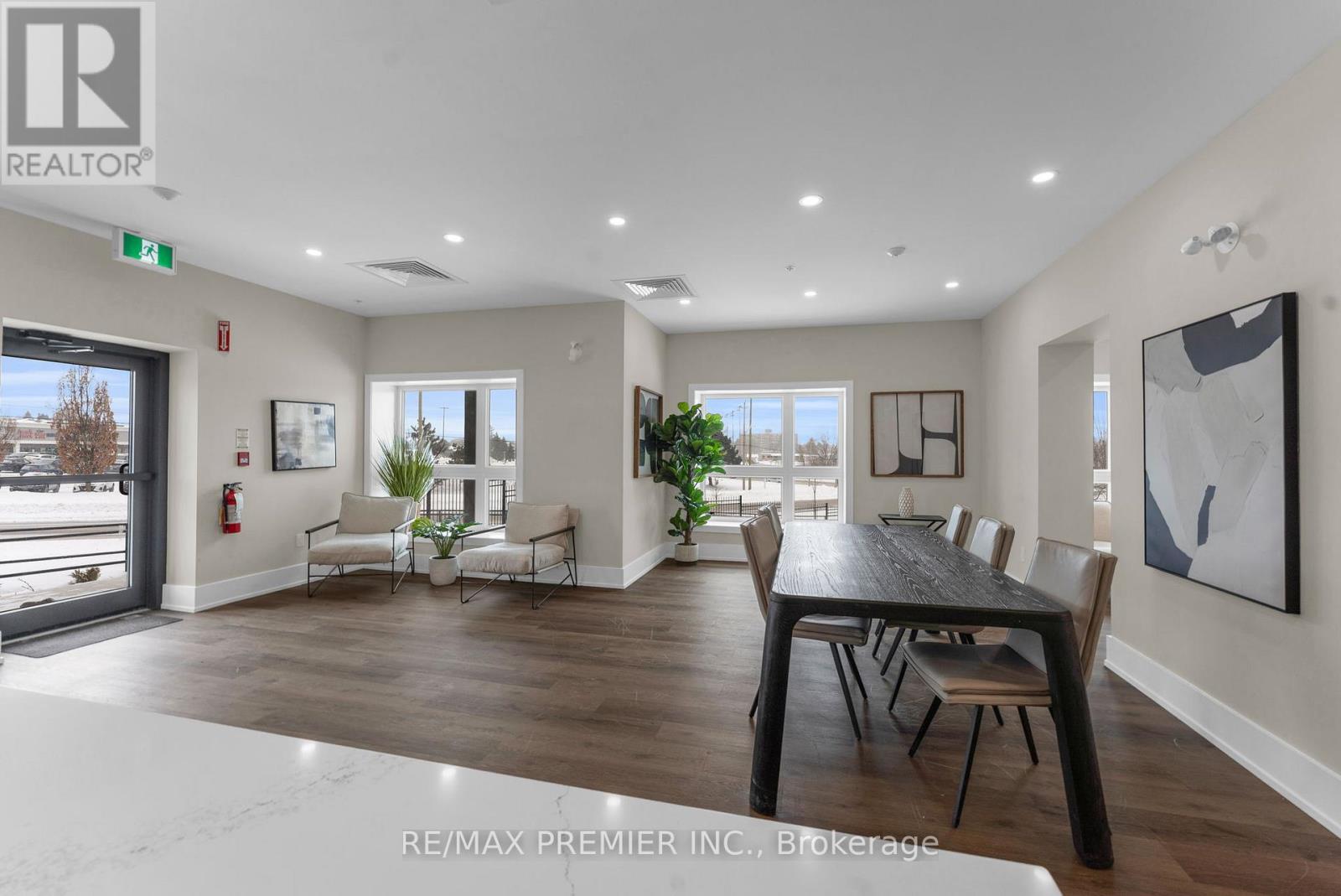 215 - 1000 Lackner Place, Kitchener, Ontario  N2A 0L9 - Photo 34 - X12892812