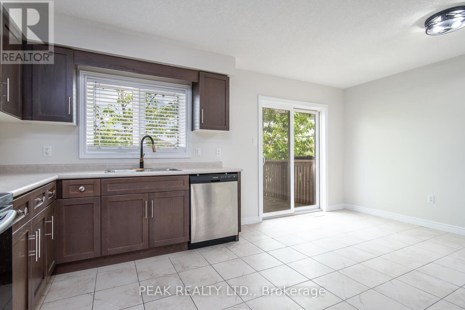 J-3 - 70 Willowrun Drive, Kitchener, Ontario  N2A 0J3 - Photo 13 - X12892820