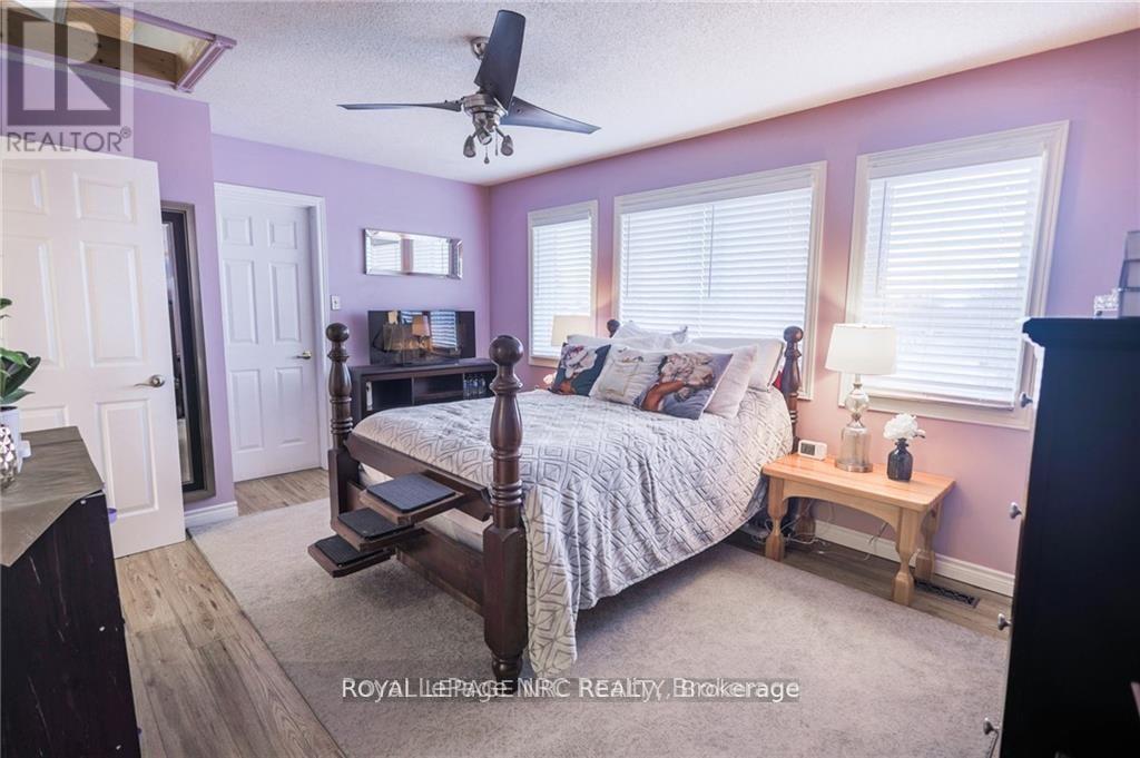 11 Tomahawk Drive, Grimsby (Grimsby East), Ontario  L3M 5G4 - Photo 18 - X12892880