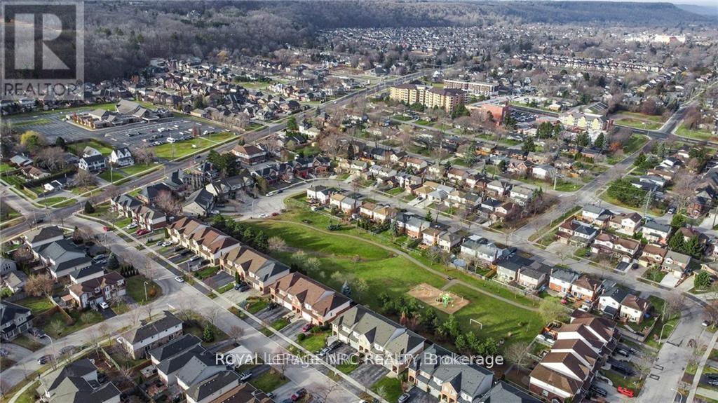 11 Tomahawk Drive, Grimsby (Grimsby East), Ontario  L3M 5G4 - Photo 35 - X12892880