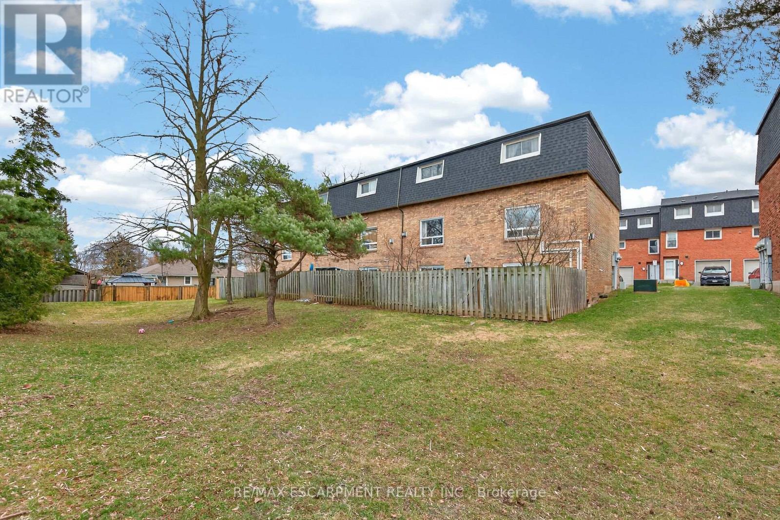 23 Rosedale Court, Hamilton (Stoney Creek), Ontario  L8B 4G1 - Photo 38 - X12892916