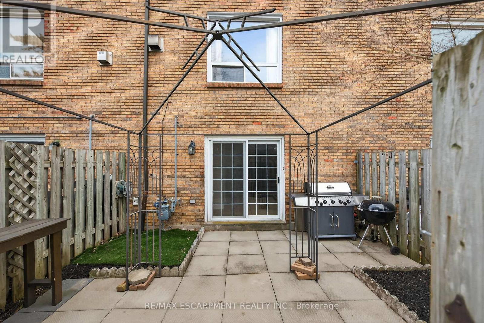 23 Rosedale Court, Hamilton (Stoney Creek), Ontario  L8B 4G1 - Photo 39 - X12892916