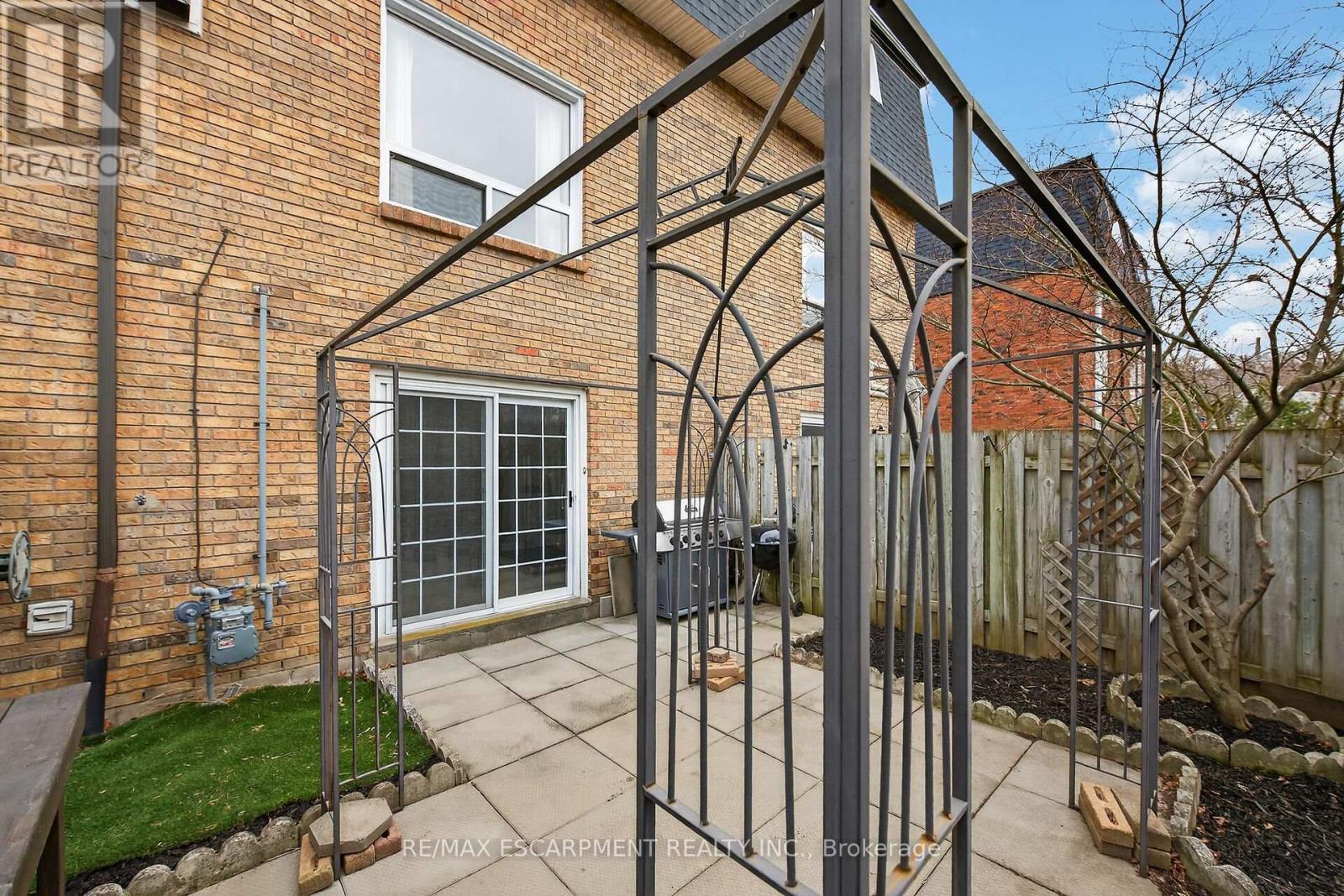 23 Rosedale Court, Hamilton (Stoney Creek), Ontario  L8B 4G1 - Photo 40 - X12892916