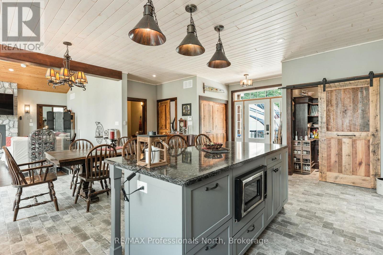 1167 Eagle Lake Road, Dysart Et Al, Ontario  K0M 1S0 - Photo 10 - X12875910