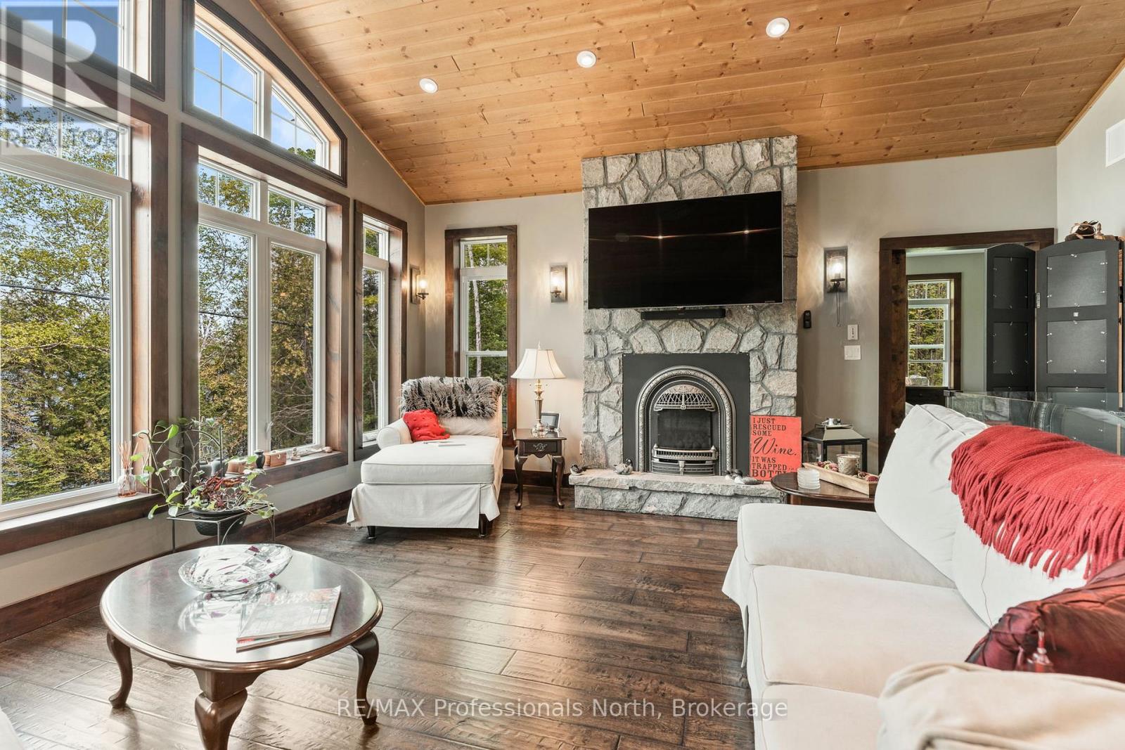 1167 Eagle Lake Road, Dysart Et Al, Ontario  K0M 1S0 - Photo 16 - X12875910