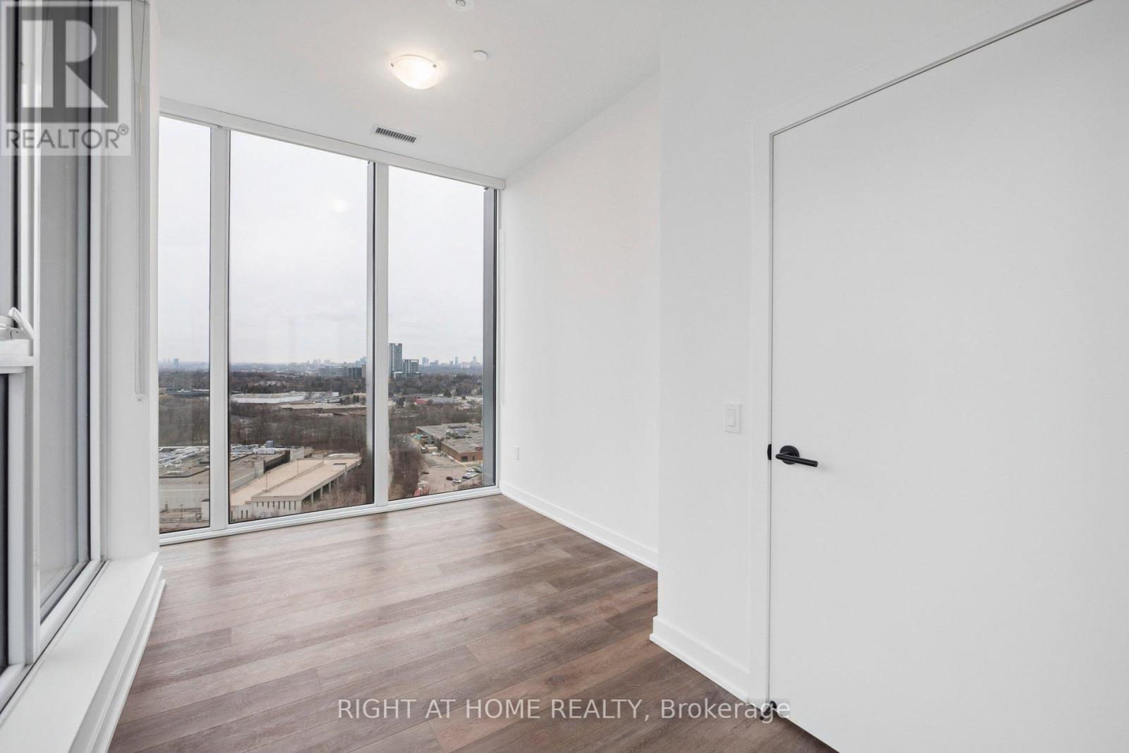 2117 - 1 Quarrington Lane, Toronto, Ontario  M3C 0S4 - Photo 24 - C12889856