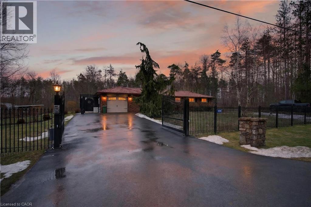 484 Concession 11 Road E, Flamborough, Ontario  L8B 1J1 - Photo 2 - 40812966