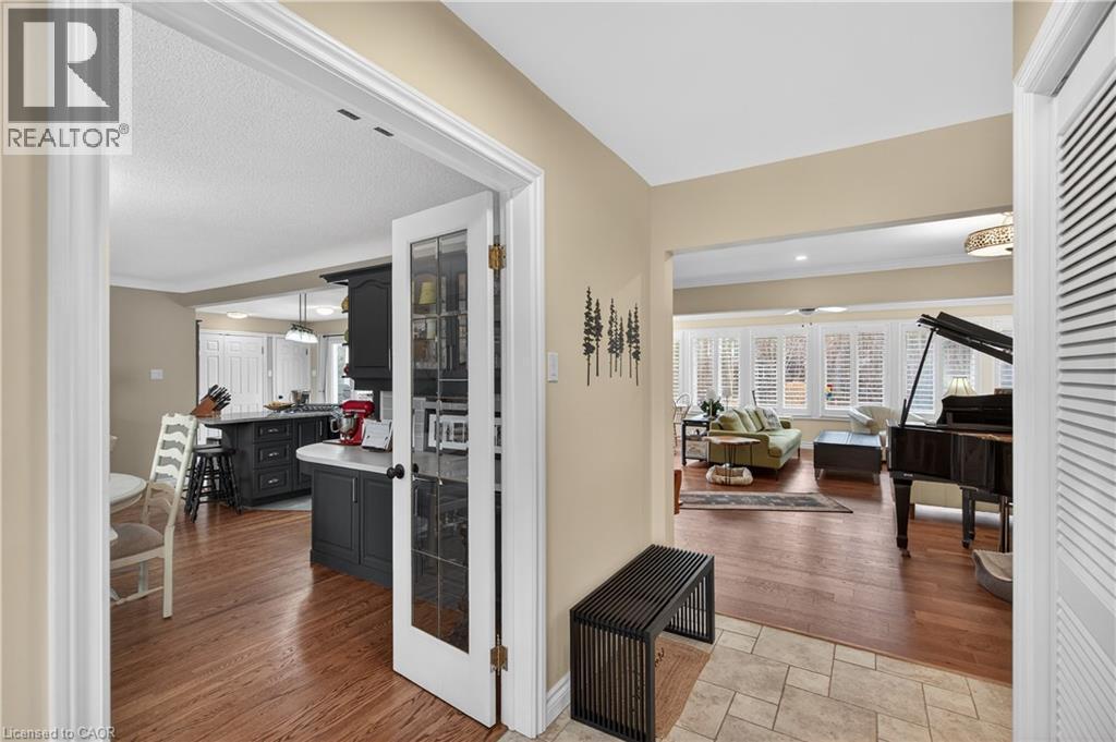 484 Concession 11 Road E, Flamborough, Ontario  L8B 1J1 - Photo 5 - 40812966