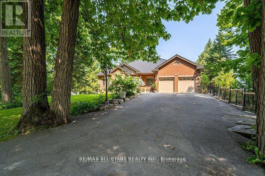 182 CHARLORE PARK DRIVE, Kawartha Lakes, Ontario