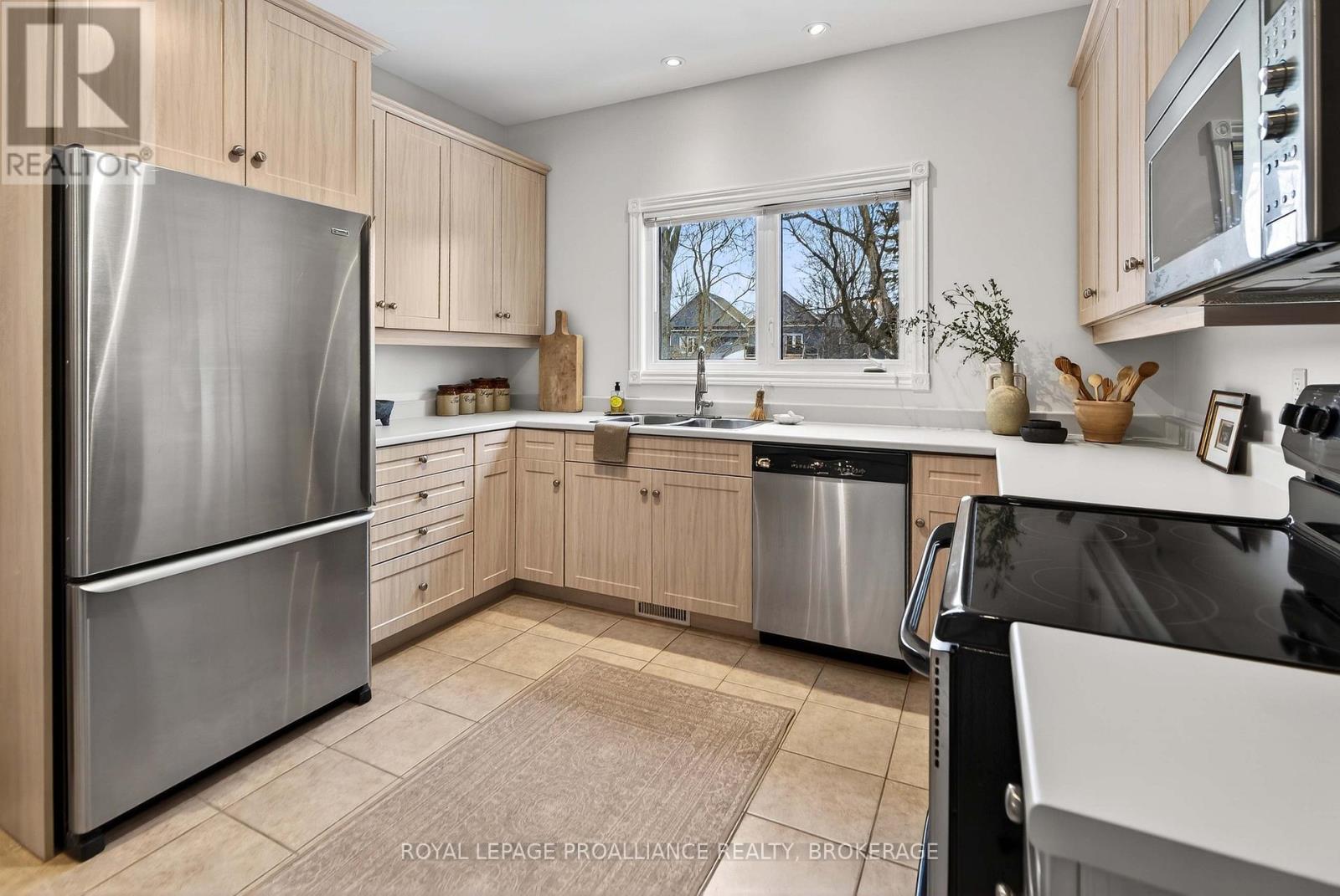 25 George Street E, Westport, Ontario  K0G 1X0 - Photo 18 - X12892940